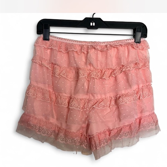 Lace Ruffle Shorts - Picture 5 of 5
